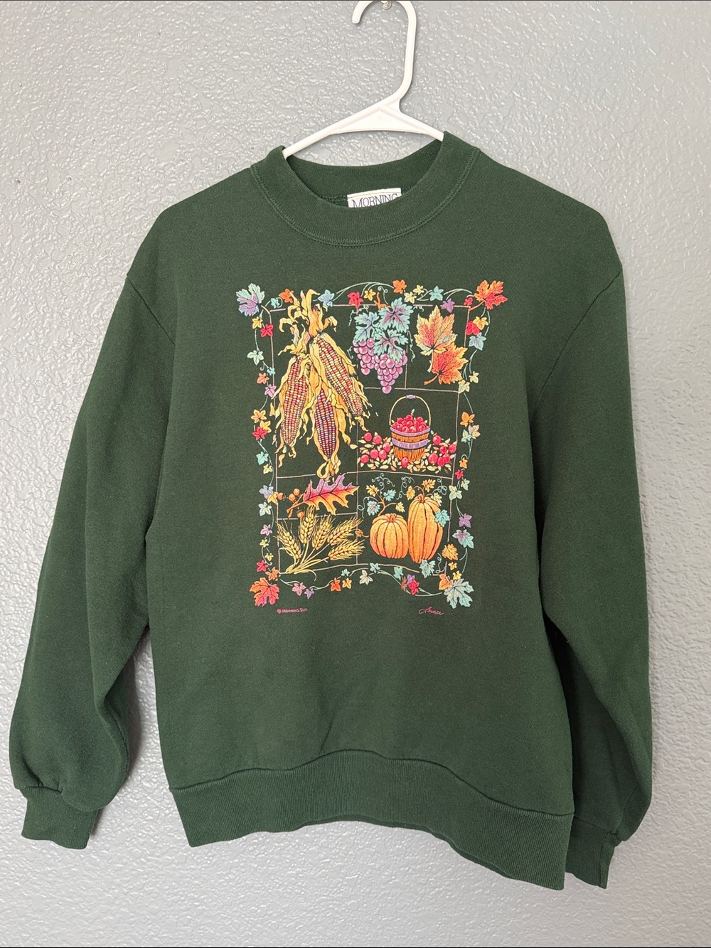 Vintage Forest Green Women's Crewneck Sweater with Autumn Harvest Graphic